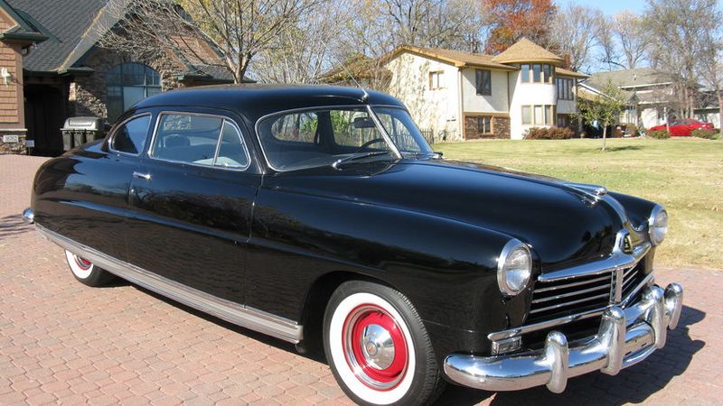 File:HudsonSuperSixClubCoupe 1948.jpeg